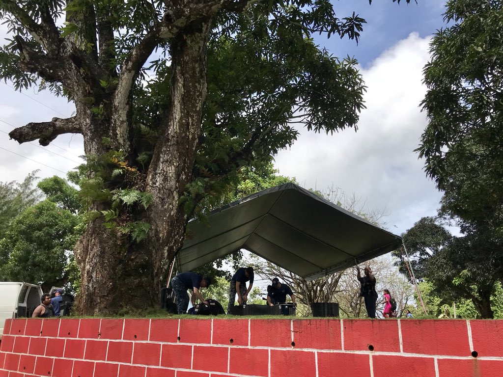 YapStateGovNews's tweet photo. 3 performances in a day!
Last performance of the Navy band today was at Tamor, Tamil Municipality for the clinic at Tamil Community Health Center & Tamilang Community School, after COM-FSM parade and Yap International Christian School this morning.
#PacificPartnership #YapFSM https://t.co/wZKG6GDmyQ