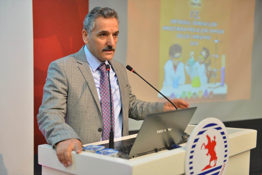 'Çocuklarımızı Ezberci Sistemin Ötesinde Proje Ve Çözüm Üretebilen Bir Yaklaşımla Yetiştirmeliyiz' samsun.gov.tr/sayin-valimiz-… <a href="/osmankaymk/">Osman KAYMAK</a>