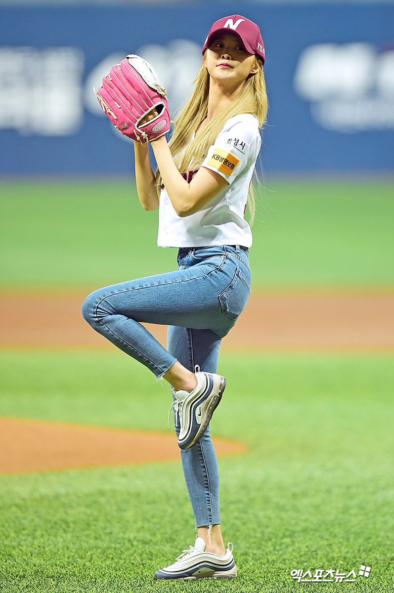 Nexen Tire, Manchester City Enter Third Term Partnership - Tire Review  Magazine, image size:797x1200