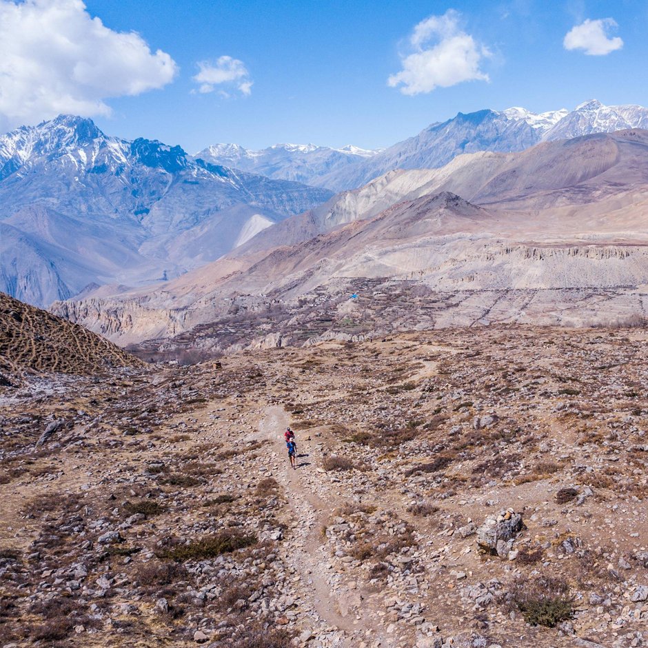 SalomonRunning's tweet photo. E P I C.... Ryan Sandes and Ryno Griesel ran 1504km across Nepal in a total of 25 days 4 hours 24 minutes. #GHT2018
📷 Wandering Fever | Red Bull https://t.co/toi9uBTVSE