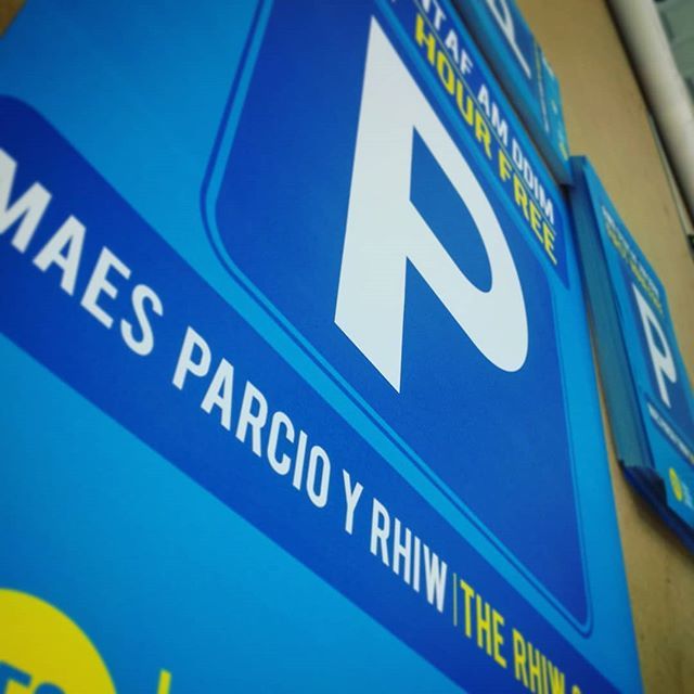 unbrokenprint's tweet photo. Absolute delight in printing the new posters and banner for the Rhiw car park for #CF31BID &amp; #bridgendcountyboroughcouncil 1hr free parking at #rhiwcarpark that starts 1st of April. https://t.co/2H9Meay8ID