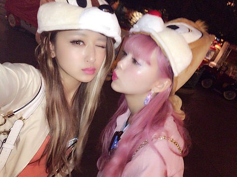 みちょぱpopteen卒業おめでとう🎓㊗️
ずっとpopを引っ張ってってくれてそれを側でずっと見てたから本当に卒業おめでとう😋🧡🧡これからもみちょぱらしく輝いていってね💛💛今度は2人でpopを語り合う会でもしよ😍懐かしの写真で！