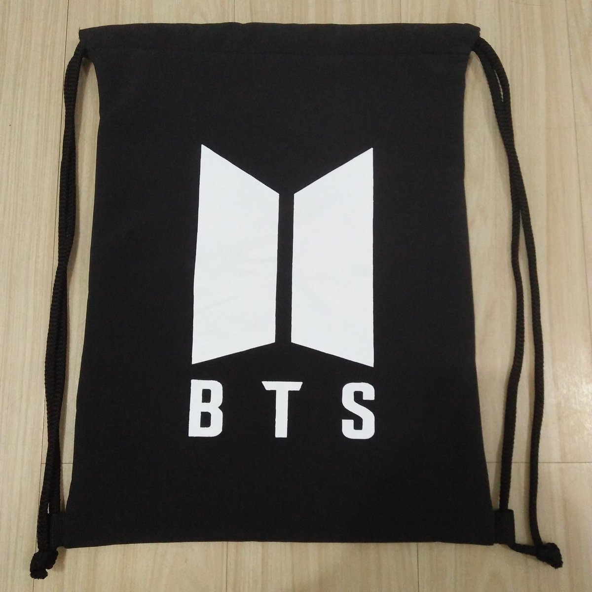 taelenteddd's tweet photo. BTS drawstring bag giveaway ♡
- PH only
- RT to enter
- More details below
- Goodluck! https://t.co/4ByZzK9urA