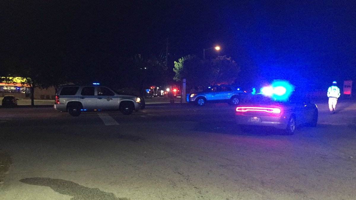 WLTX's tweet photo. UPDATE: Parklane Road Reopened, Power Largely Restored After High-Speed Chase Ends in Crash into Waffle House, Utility Pole https://t.co/W8umTrwAwU #ColumbiaSC #caetrf #scnews #sctweets https://t.co/B2TYl81cdP