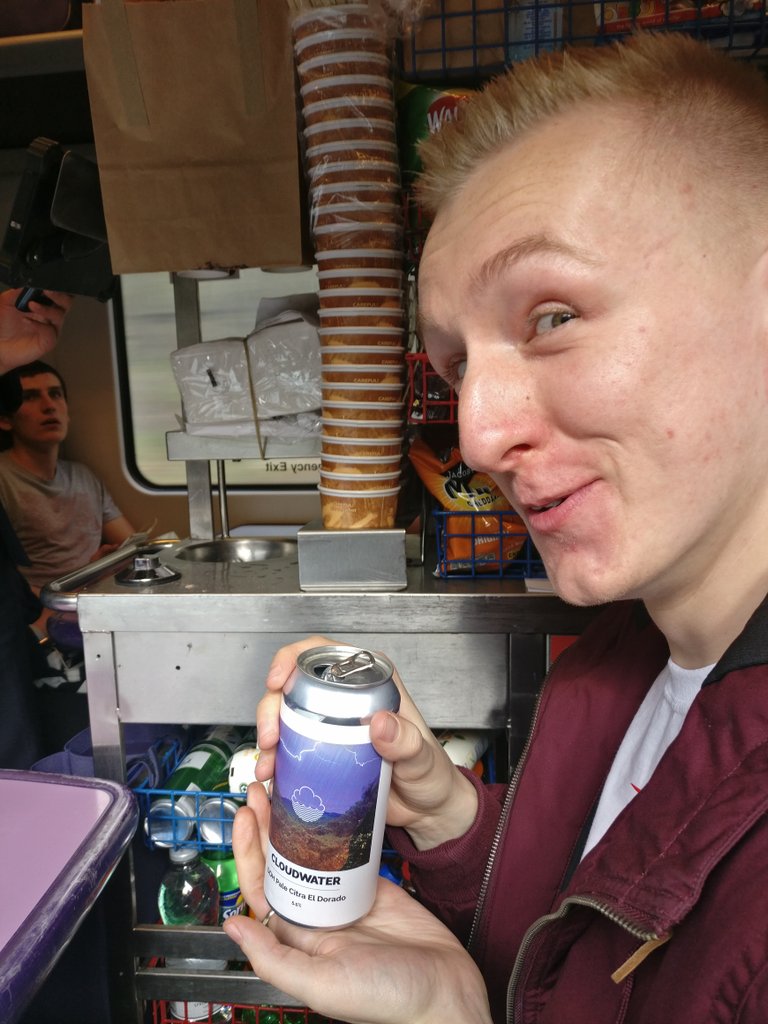 jjbeeson's tweet photo. The @HopCityLeeds celebrations have begun with easily the best purchase I've ever made from a train refreshment trolley. Well done @TPExpressTrains #trainwater #anythingfromthetrolleydears https://t.co/h6Ed003Pik