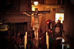 see_spain's tweet photo. With beautifully artistic churches and narrow medieval alleyways lit by candle light, Toledo is easily one of the most picturesque and beautiful places to spend your Easter holiday. #Easter #easterfun #Churches #architecture #beautifulbuildings  https://t.co/DVvzoVSCs8 https://t.co/upPUXZpE73