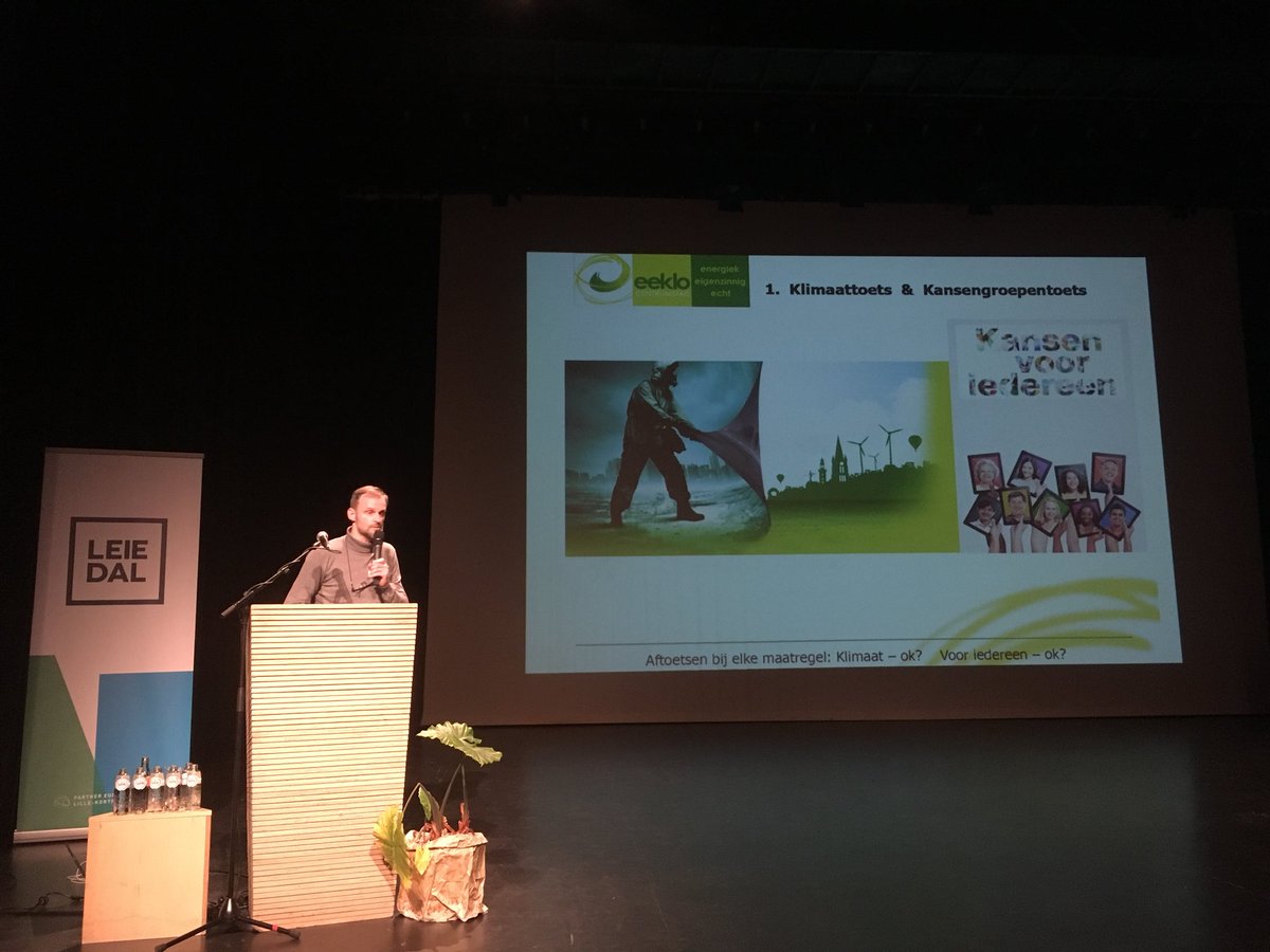 leiedal's tweet photo. Jan Depauw van Ecopower licht klimaatplan @StadEeklo toe waarbij klimaattoets maar ook kansgroepentoets belangrijk zijn @Welzijn13 #klimaatatelier #ZeroRegio https://t.co/PUk9Aw0wi6