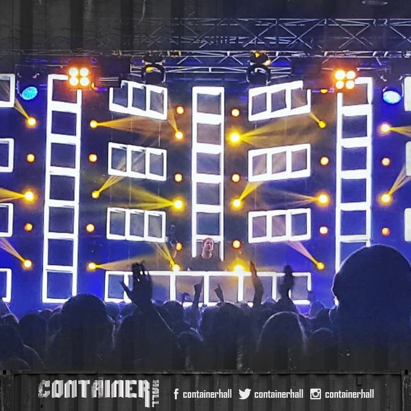 containerhall's tweet photo. Container Hall sahnesi reform niteliğindeki müzisyenleri ağırlamaya devam ediyor. #yüzdeyüzmüzik https://t.co/Jlk0wJL83y