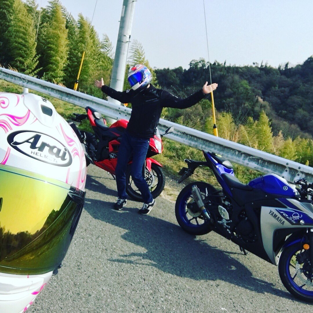 Ryuuta_25R's tweet photo. お花見ツーリング🌸
#YZF-R25
#NINJA250SL
#couplerider https://t.co/0x0qUtbtho