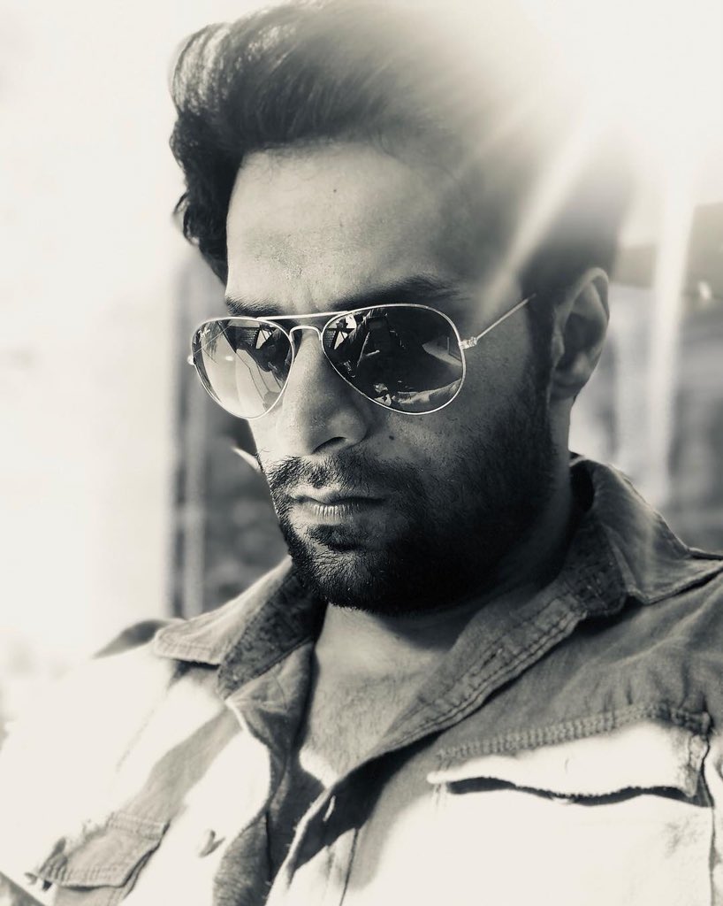 Fattu_93's tweet photo. HaWtTtttttttt ChoCoLaTtteee
  👉🏻 @ShaleenMalhotra 👈🏻
🔥🔥🔥🔥🔥🔥🔥🔥🔥🔥
.
.
.
Ufff deadddd‼️🖤😍😍😍
LuVeD diZ pIc &amp; Diz nEw mOdEl Of @avika_n_joy 😉🙃😘 #SuperLit #luvedIt #BestEvaa 💘 https://t.co/fDJ6G5mQaz