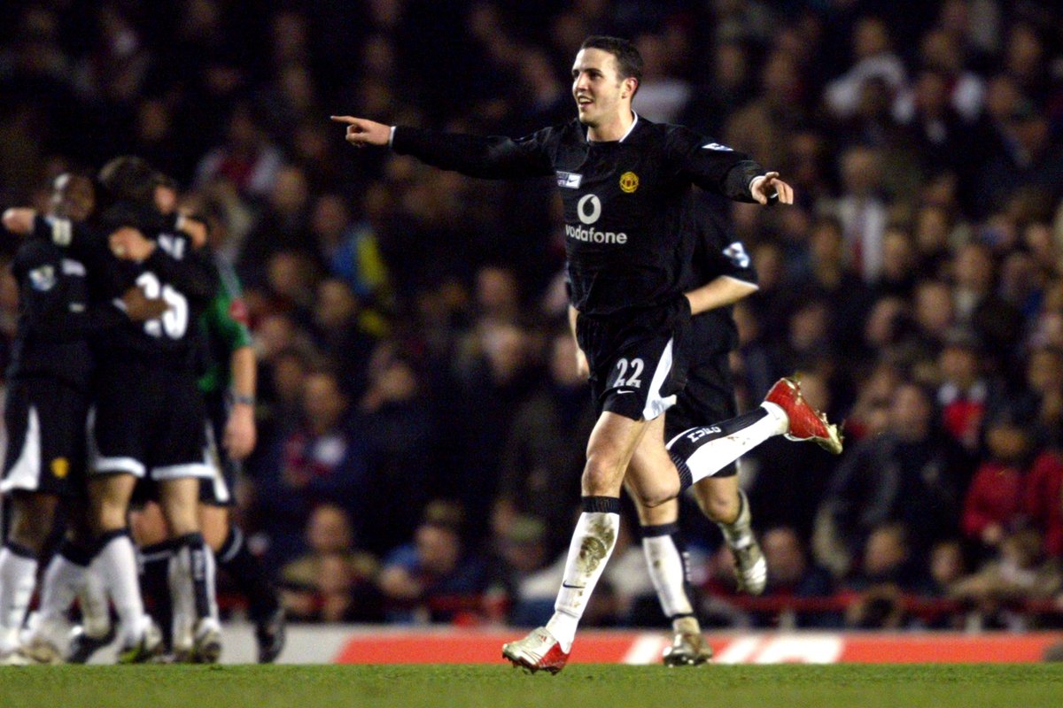 FootyAccums's tweet photo. John O'Shea is set to retire at the end of the season!

What a servant to the game he has been, not to mention THAT chip against Arsenal!👏👏👏 https://t.co/gpUHhMVAG3