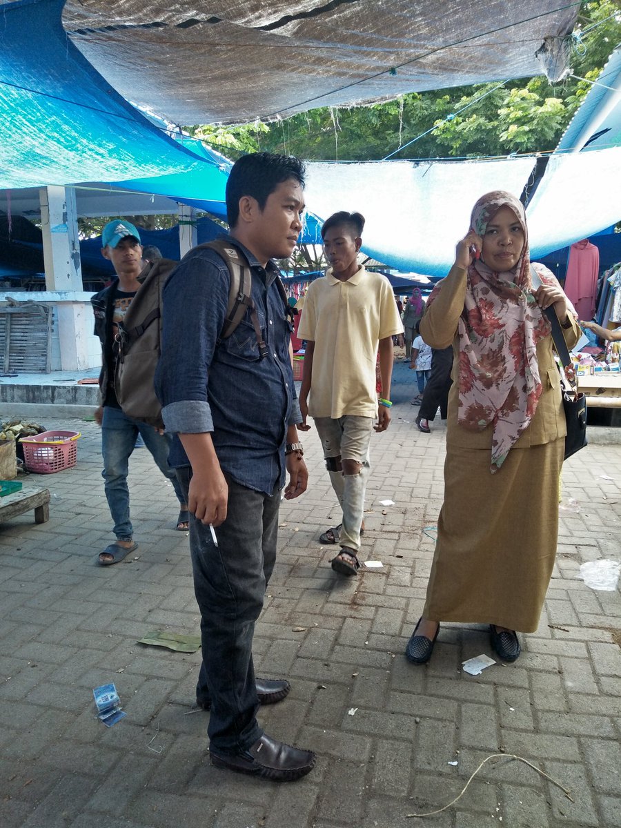 RamliAspar's tweet photo. Bersama kepala seksi meninjau pasar lambocca.. https://t.co/iSWuSxk6dt