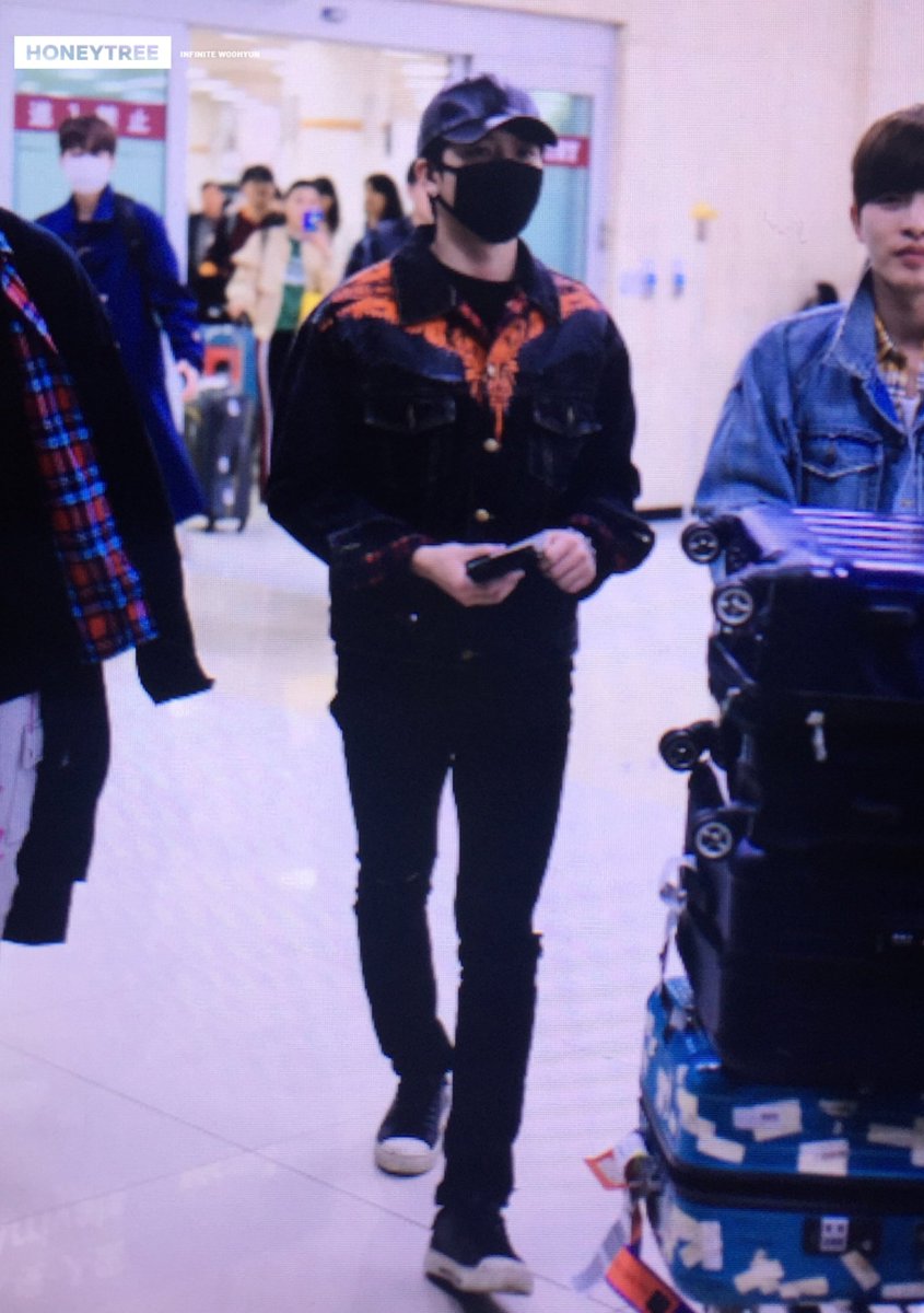 180329 GMP #우현 🐝  나무현 전신 비율 최고지 모 말해모해~~~~~~~