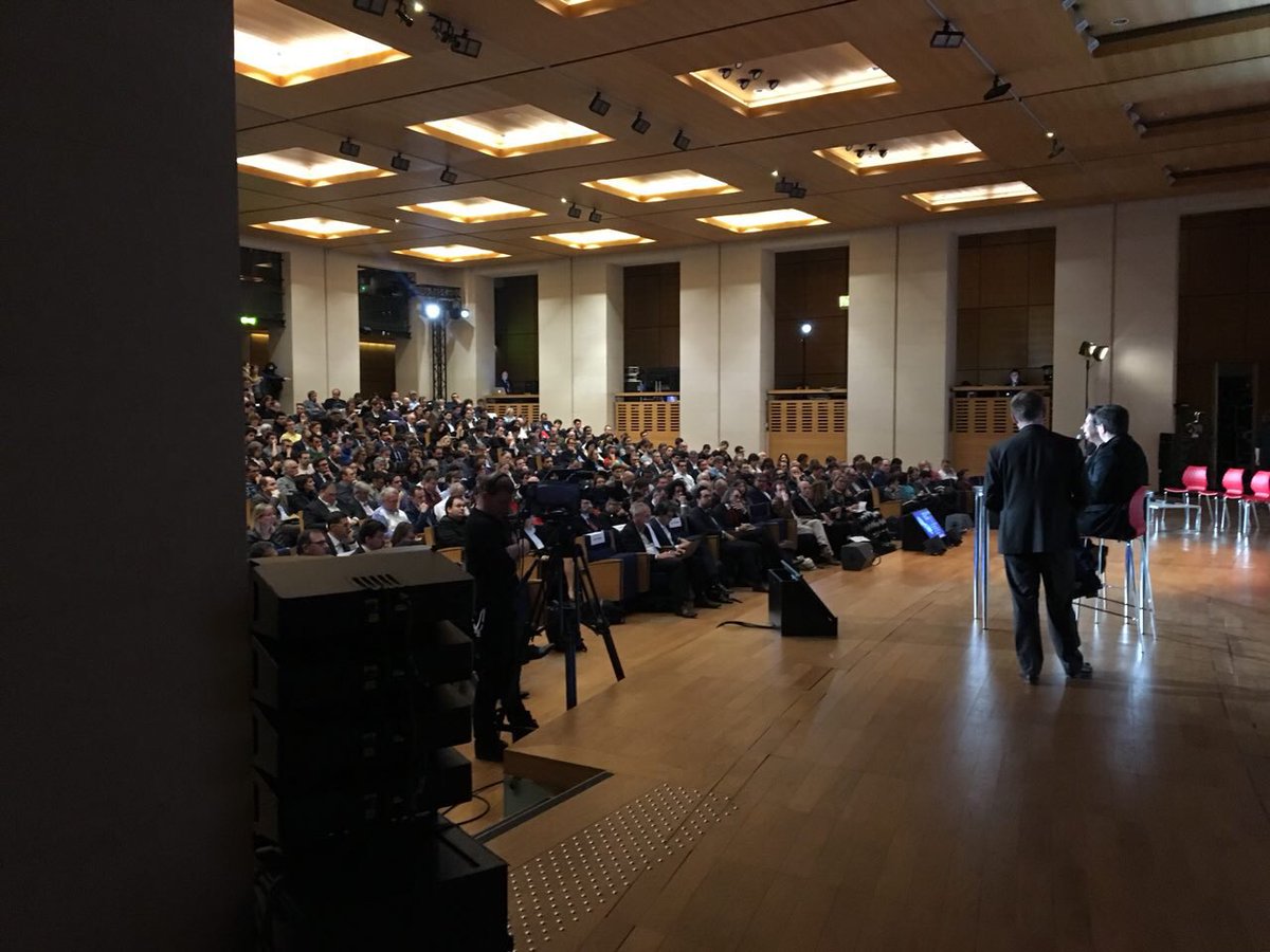 Les bonnes idées en #IA ne viennent pas seulement des grandes entreprises mais également des universités et de la recherche publique. C’est l’interaction entre les deux qui est véritablement efficace. #YannLeCun #AIforHumanity