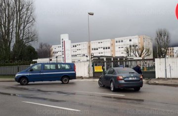 View image on Twitter