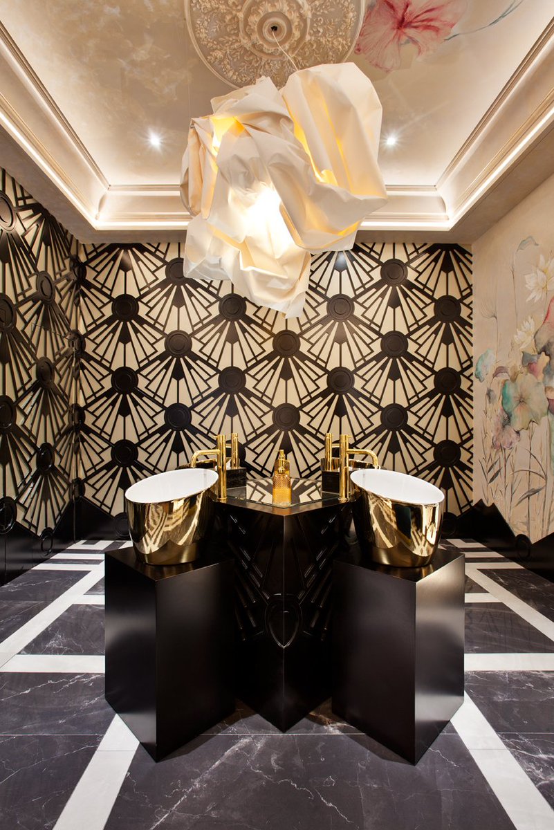 Casa Decor (@casadecor) on Twitter photo Papeles efecto Moire en tonos verdes y metalizado Metal-X @artewalls, la alfombra de mármol <a href="/ColorkerTiles/">Colorker</a> junto a los ricos acabados de los elementos de baño de #BDelux <a href="/InvestPlasma/">Invest Plasma</a> dan el toque de lujo y esplendor a este baño #ArtDéco, con aroma de <a href="/vilahermanos/">Vila Hermanos</a> #CasaDecor2018 Papeles efecto Moire en tonos verdes y metalizado Metal-X @artewalls, la alfombra de mármol <a href="/ColorkerTiles/">Colorker</a> junto a los ricos acabados de los elementos de baño de #BDelux <a href="/InvestPlasma/">Invest Plasma</a> dan el toque de lujo y esplendor a este baño #ArtDéco, con aroma de <a href="/vilahermanos/">Vila Hermanos</a> #CasaDecor2018