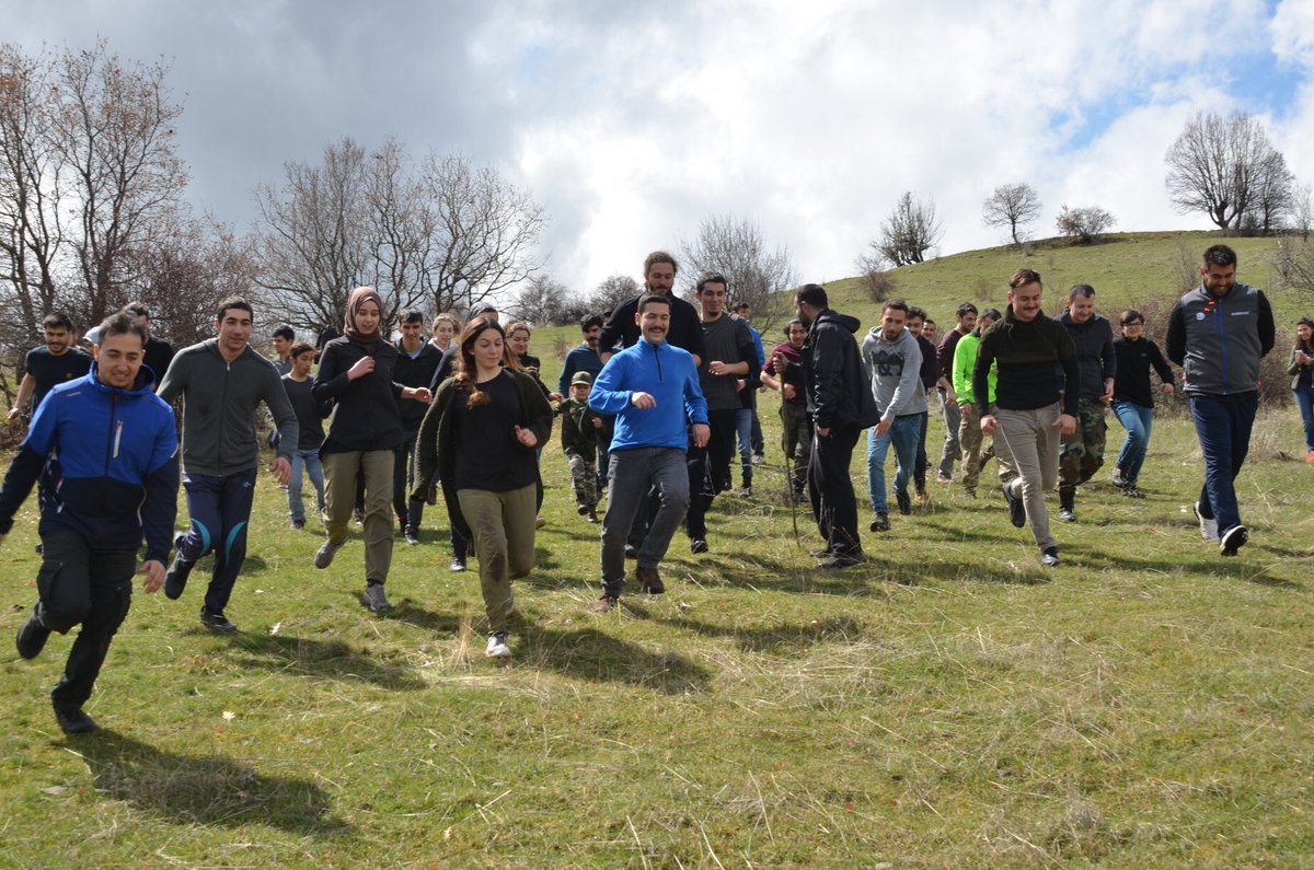 Ankaralı Türkçüler/Turancılar Derneği öncülüğünde Ankara Kızılcahamam'da 25 Mart'ta Kayseri, Kırşehir, Bolu ve Nevşehir teşkilatlarımızın da katılımıyla gelenekleşmiş Yeni Gün Bayramımız kutlandı. Kutlamada “Sağlıklı Türk Nesilleri” için spor yapıldı.