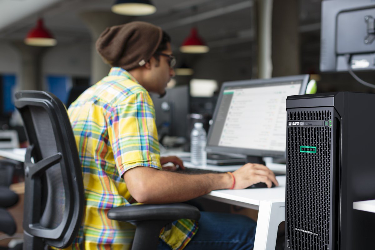 The HPE ProLiant DL580 Gen10 is the new scale-up enterprise performance standard for business critical workloads. #cybersecurity #server #economic #agility#bestinclass #generationext #hpeserver bit.ly/2EXdiuu