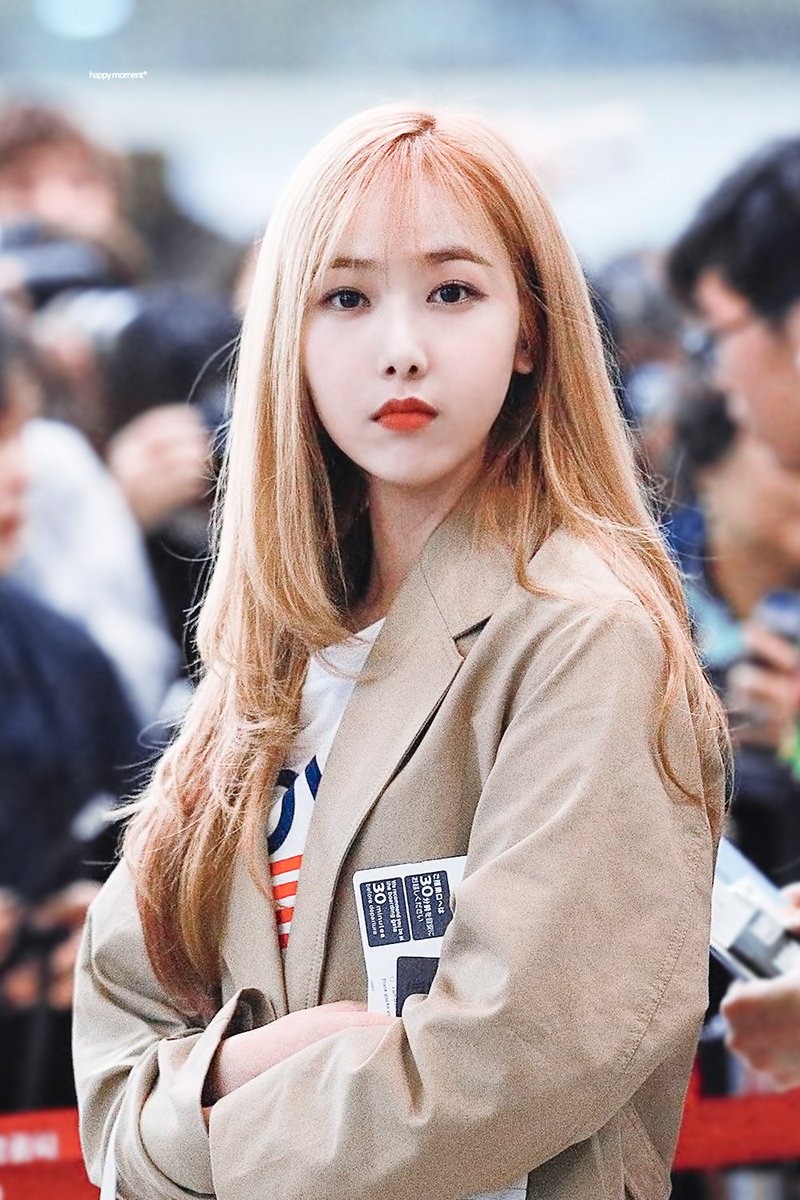 180328 #여자친구 #신비 #sinb
cfile6.uf.tistory.com/original/99771…
cfile26.uf.tistory.com/original/99144…