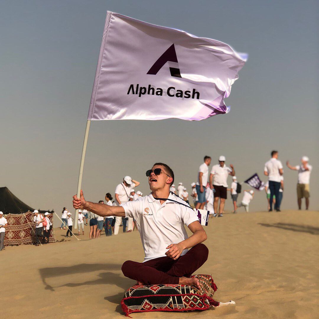 AlphaCashCorp's tweet photo. После лекций на Alpha World Dubai наши коллеги отлично отдохнули на джип-сафари. Делимся с вами яркими кадрами этой поездки.

#alphacash #alphacrypt #cryptopride #AlphaWorldDubai https://t.co/WjxMxnoNiu