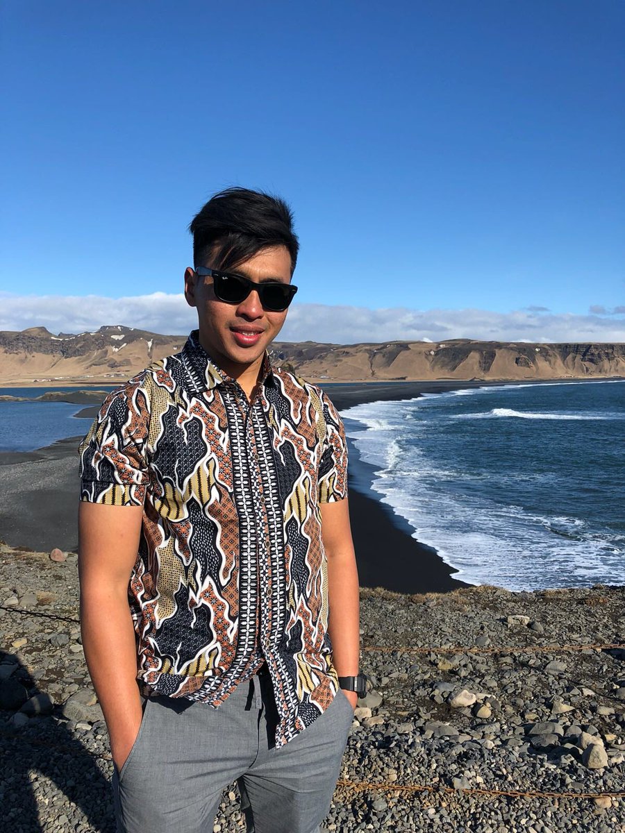BatiqueSg's tweet photo. Cause you gotta stay fly even when on an Icelandic road trip 🇮🇸
•
#wearbatique #batiquegang #slimfitbatik #slimfit #batik #batikfashion #forhim #travel #backpacking #iceland https://t.co/eejvoiTpCX