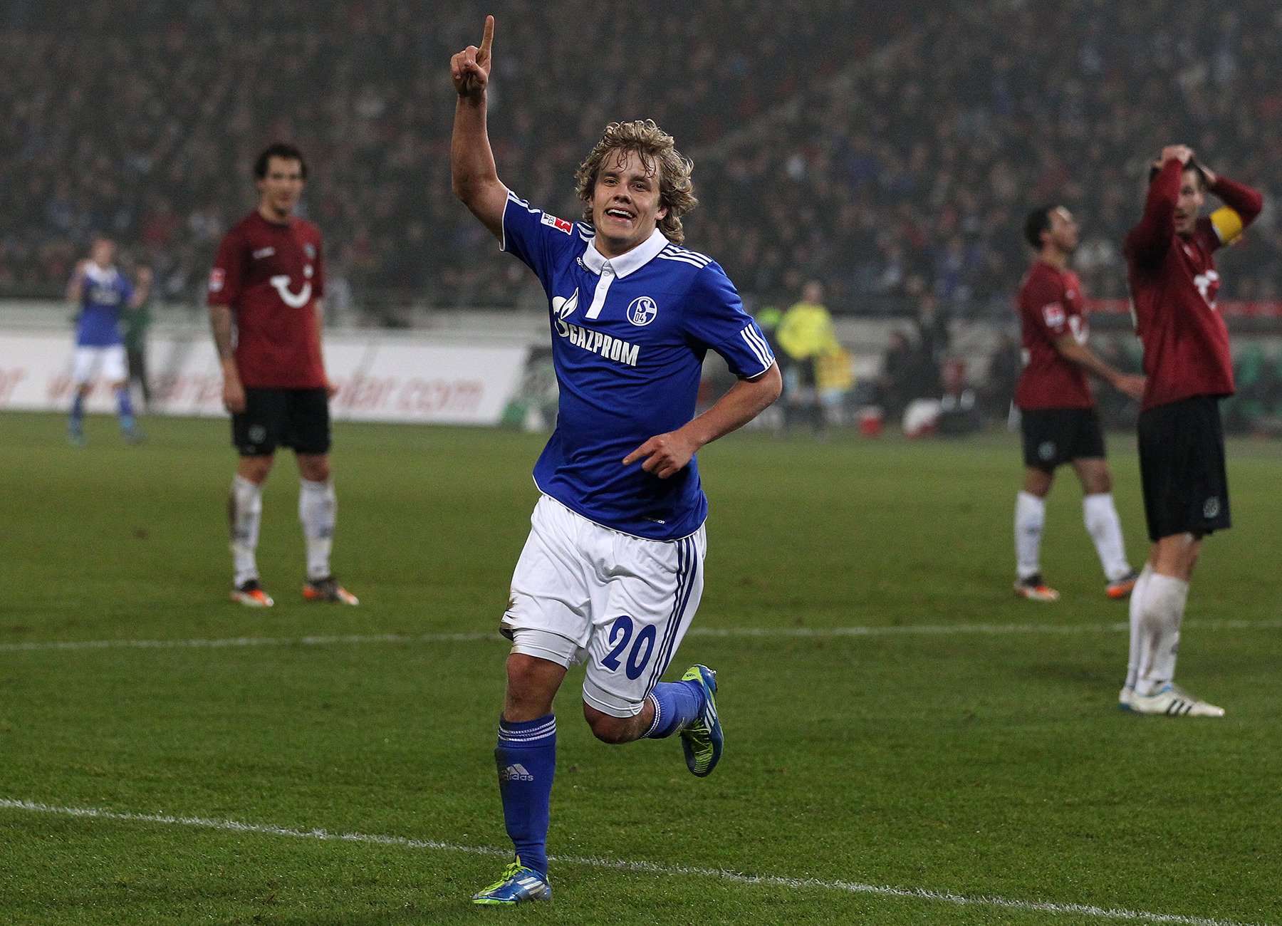 Fcシャルケ04 Auf Twitter 誕生日おめでとう テーム プッキ 元シャルカーの同ストライカーは今日28歳になりました S04 Fcシャルケ04 Auf Twitter 誕生日おめでとう テーム プッキ 元シャルカーの同ストライカーは今日28歳になりました S04