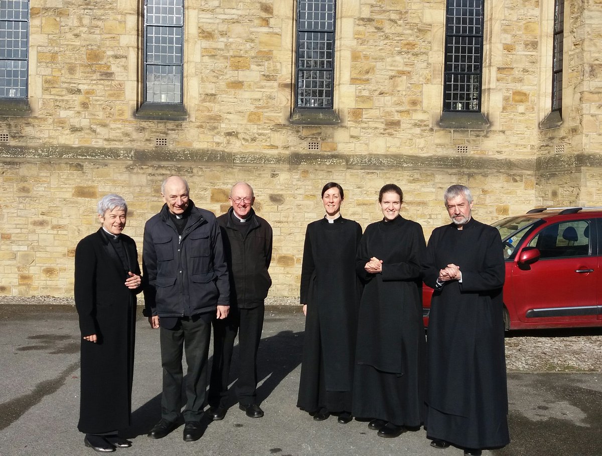 CR_Mirfield's tweet image. Retweeted CoR Mirfield (@CoRMirfield):

Some students, staff and visitors @CoRMirfield @CR_Mirfield off to the Chrism Mass @WakeCathedral @LeedsCofE #CoRHolyWeek