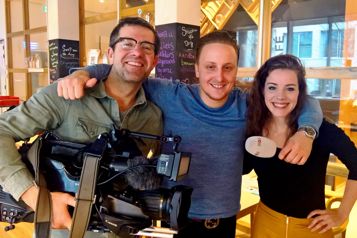 Dhr. Van Brummen werd gisteren geïnterviewd door het @jeugdjournaal over zijn werk als docent bij ons op school en zijn rapvideo 'Klasse'. Bekijk het 👉 terug (vanaf 15 min):
jeugdjournaal.nl/uitzending/322….