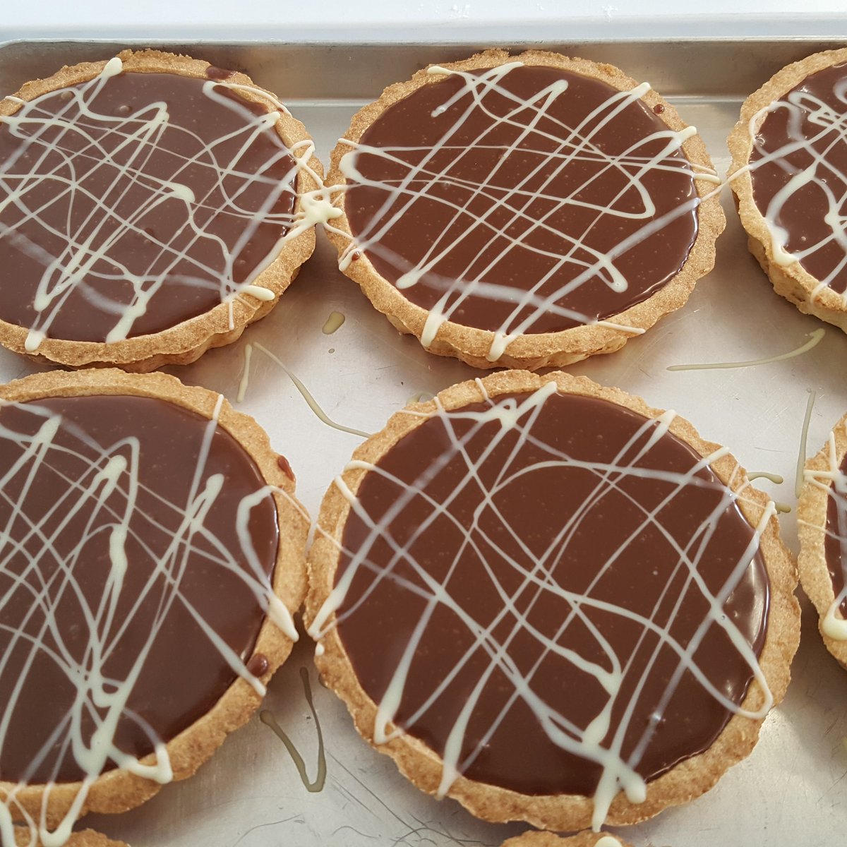 GrannyBakes's tweet photo. More special treats for today..
MochEl-Gin tarts... made with a rather lush milk chocolate ganache gently infused with El-Gin Moray Mocha coffee infused liqueur. #eatscotland #slowfood #scotfood #ne250 #ne100 #SBS # https://t.co/2X8J1Ud7CQ