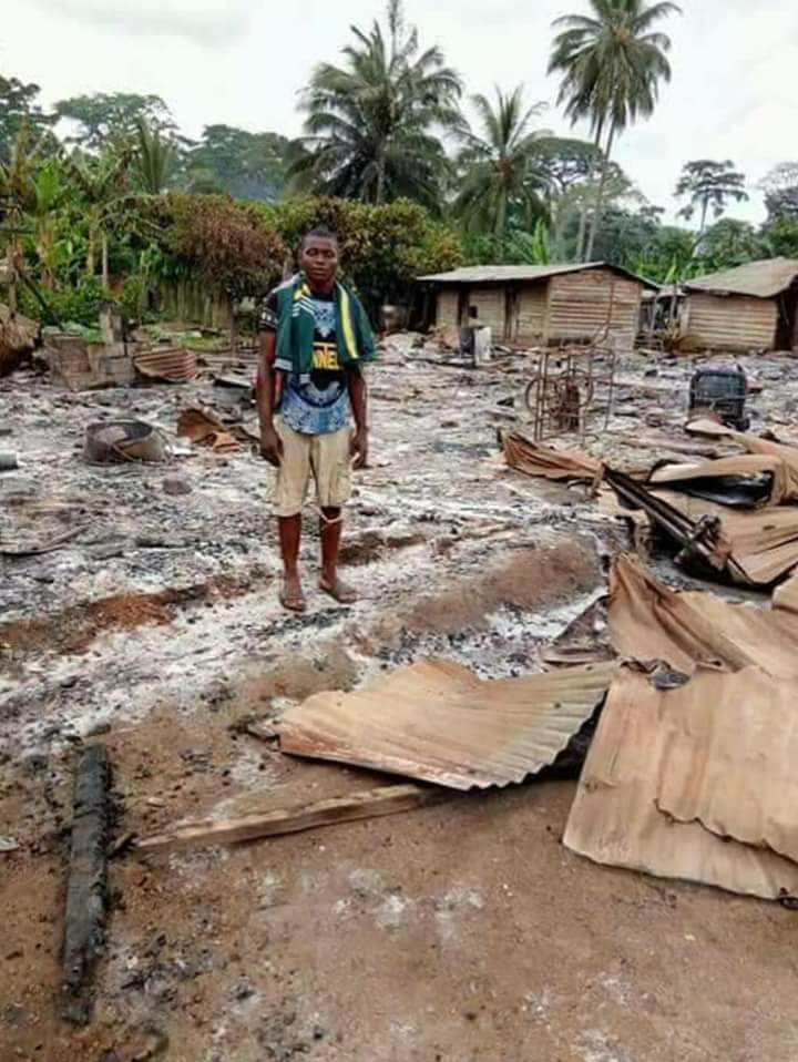 AmbaChild1111's tweet photo. Cameroon, Paul Biya's Arsonist Soldiers At It Again!! Southern Cameroon In Ruins, Bekondo Village Completely Destroyed By Biya's Army Of Destruction, People Completely Rendered Homeless. Stop Biya's Barbarism now!
@PaulKagame 
@POTUS 
@antonioguterres 
@amnesty 
@UNHumanRights https://t.co/YZcHkm3Y54