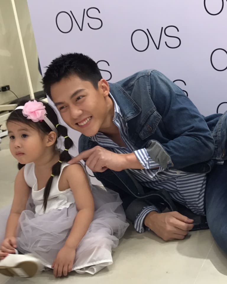 kimmybread2626's tweet photo. ใส่ง่าย ใส่สบาย ❤ #OVS #OVSTHAILAND #FROMITALYTOTHAILAND ปล. น้องมายูครับ สนใจพี่บ้างเถอะ
#หมากปริญ #บอยปกรณ์ #mayukamnerdploy https://t.co/rTBRQfrRY5