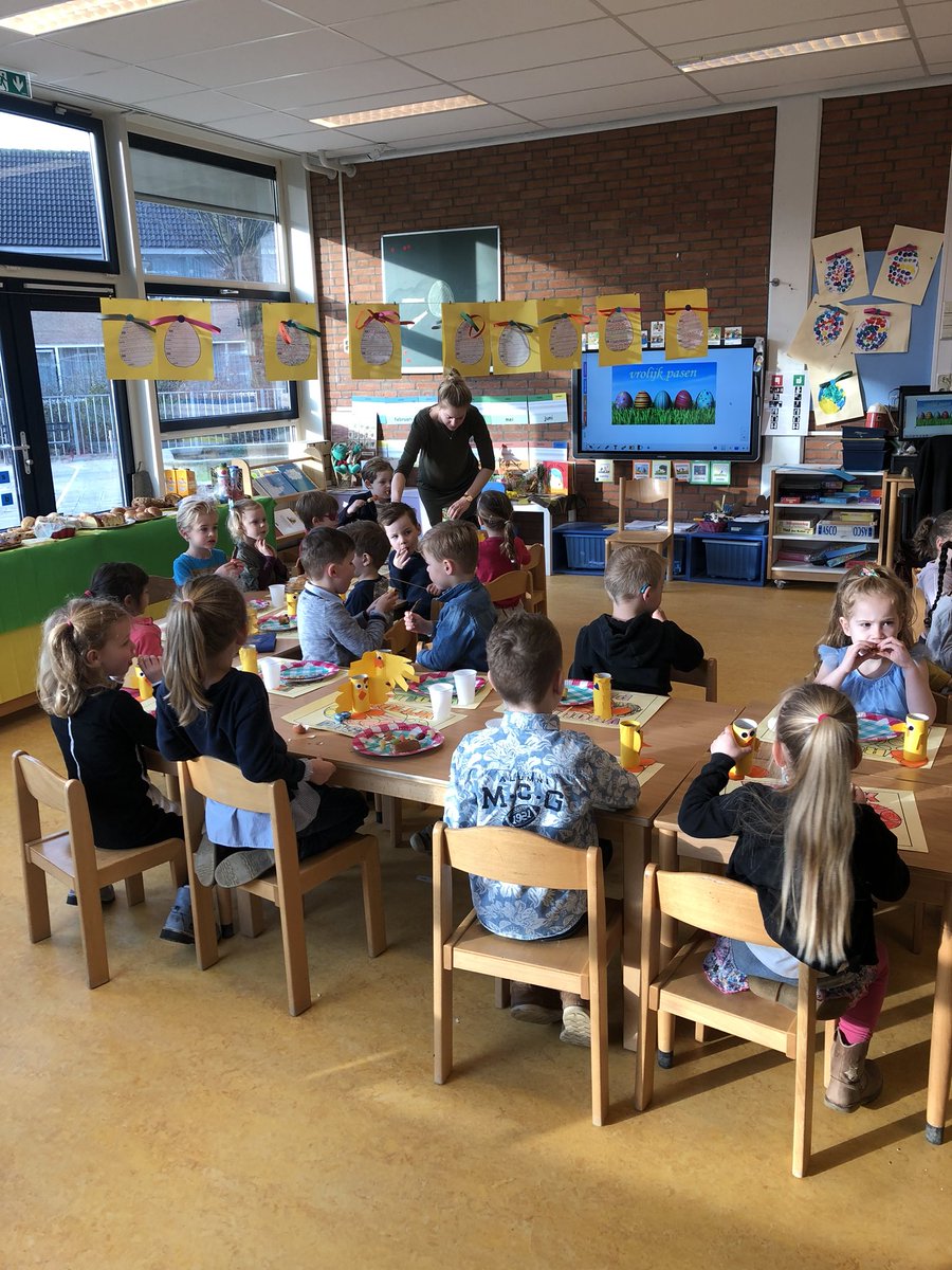 amstelschool's tweet photo. Paasontbijt in alle groepen https://t.co/fNtCVuq65i