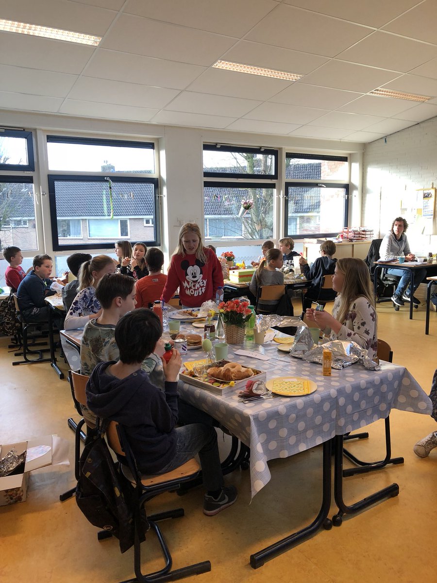 amstelschool's tweet photo. https://t.co/GHm2x3MqTV