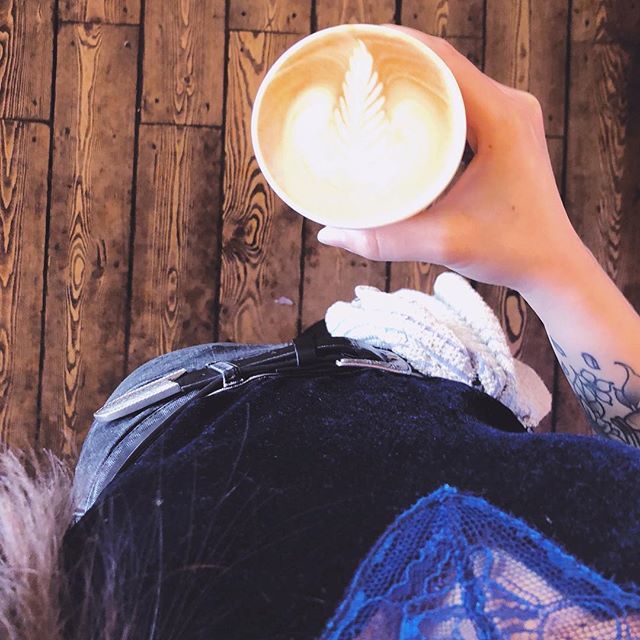 theBlueCornerL's tweet photo. #thankfulthursday and it feels like a #friyay with a takeout #latte ☕️😍🙌
.
.
.
#coffee #barista #cafe #espresso #coffeetime #cappuccino #baristalife #coffeeart #coffeelover #coffeeaddict #instacoffee #art #coffeeshop #rosetta #coffeegram #coffeeporn … https://t.co/PFfgm9pxt5 https://t.co/JHJg2RT2ia