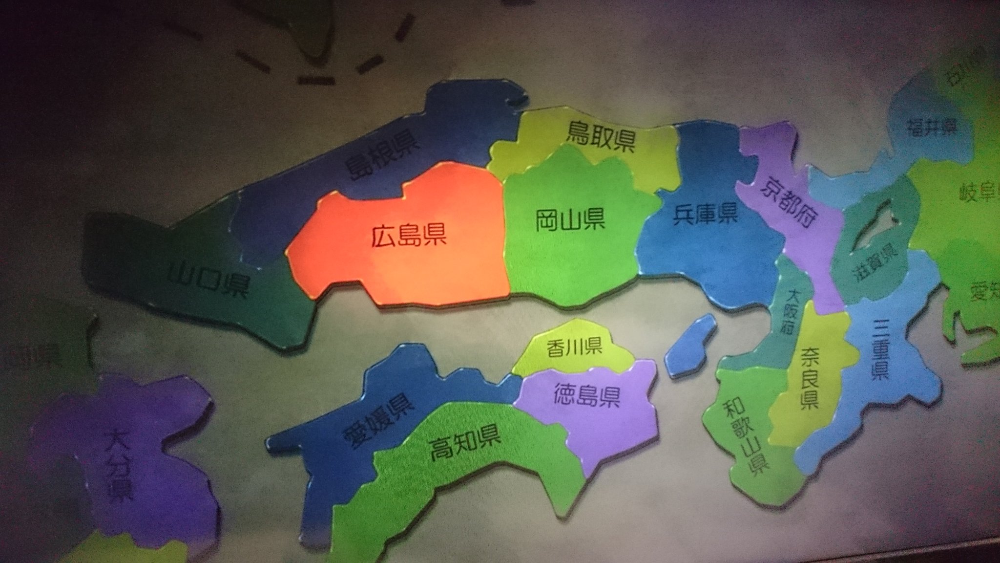フラット よりもい 円盤では日本地図修正されて滋賀がフッカツする W