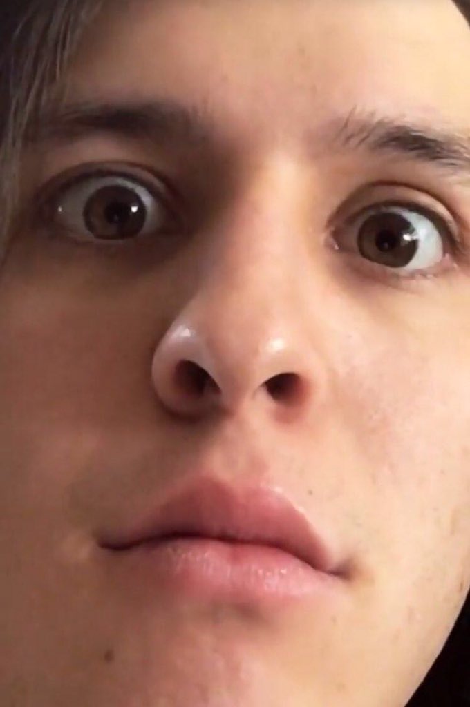 CNCOplusultra's tweet photo. Si ya terminaron el segundo álbum que sale el día 6, ¿que es lo que tanto graban? https://t.co/j6JjOqWtgp