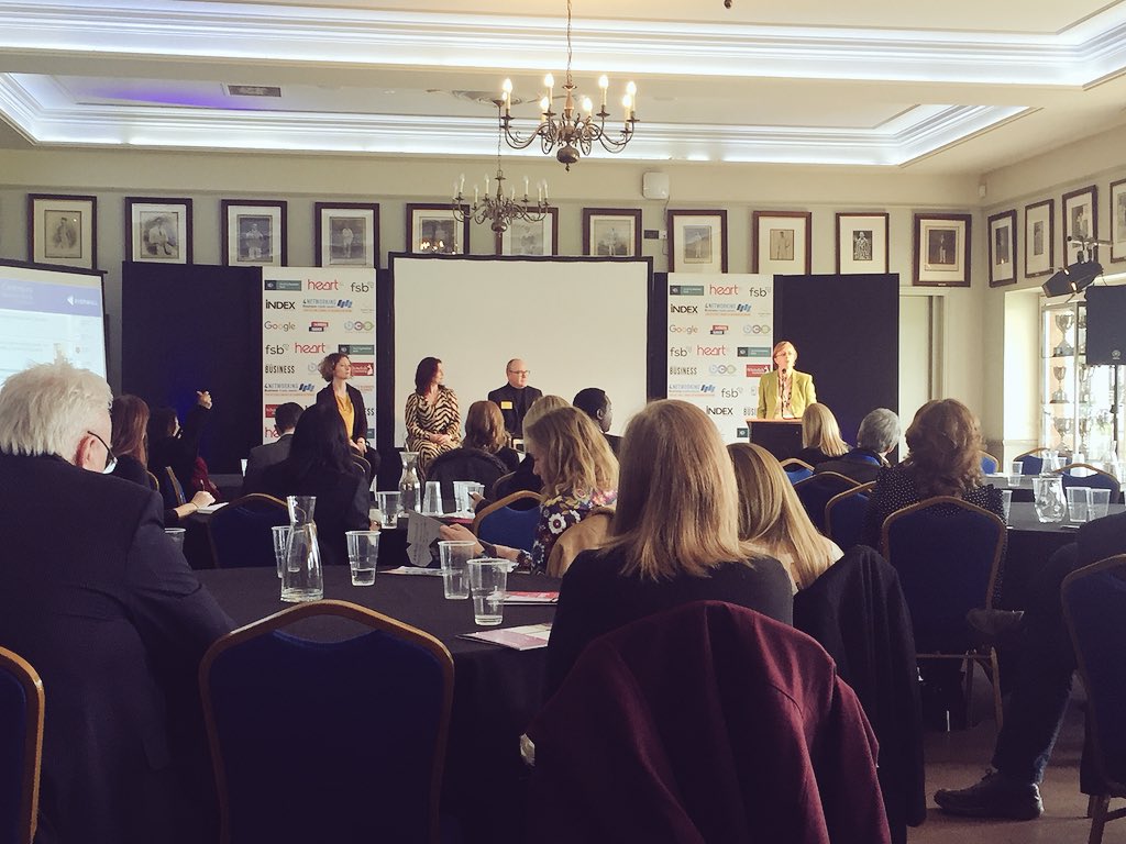 KarenDaviesCo's tweet image. Arrived at #GrowKent enjoying listening to Ask the experts panel, it’s all about #collaboration with the lovely @LemonCreativeUK @getfruitfulnow @lorisclements #SMEs #businesstips