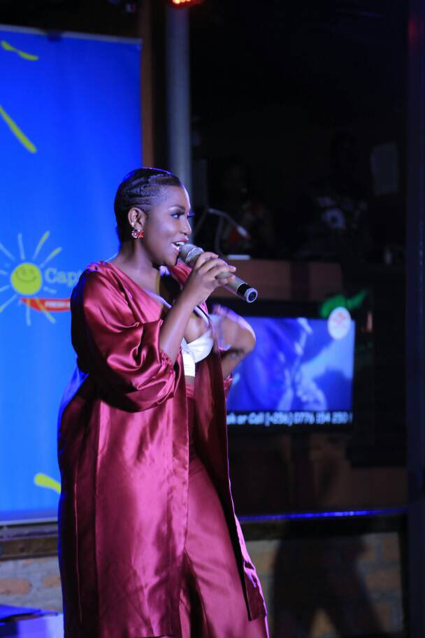 ComedyFeastUg's tweet photo. This is how it went down @CayenneKampala #laughtrain#comedyfeast wen the beautiful talented songbird @Irenentale graced us with abeautiful performance @capitalfmuganda https://t.co/akUxkkvr6l