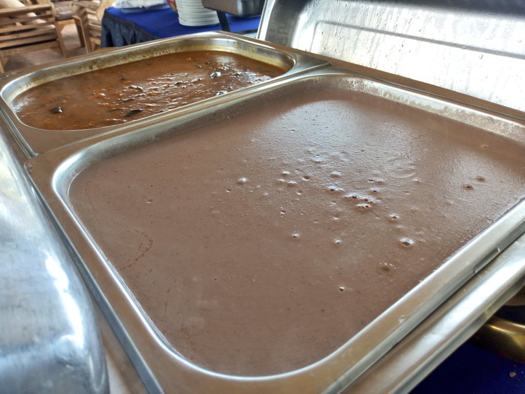 LegendsKla's tweet photo. Lunch has been served...
Muje tuliye - where is team always hungry?
#LegendsBuffet - all you can eat. #LegendBar
Call 0775643513 for reservations or office delivery. https://t.co/YbGtAtlYsJ