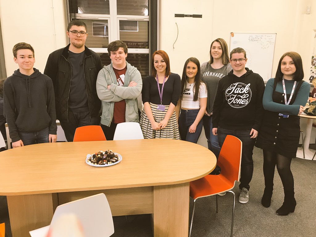 The_Sixth_Form's tweet photo. Congratulations to Miss Johnson’s Learning Guide Group for winning the Easter Quiz! #CrackingEffort 🐇🐥🥚 https://t.co/Amz5vgZzSX