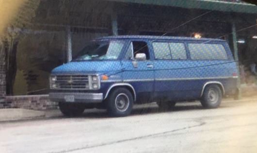 Police look for suspect after attempted abduction in California, Mo. #ABC17News abc17news.com/news/police-lo…