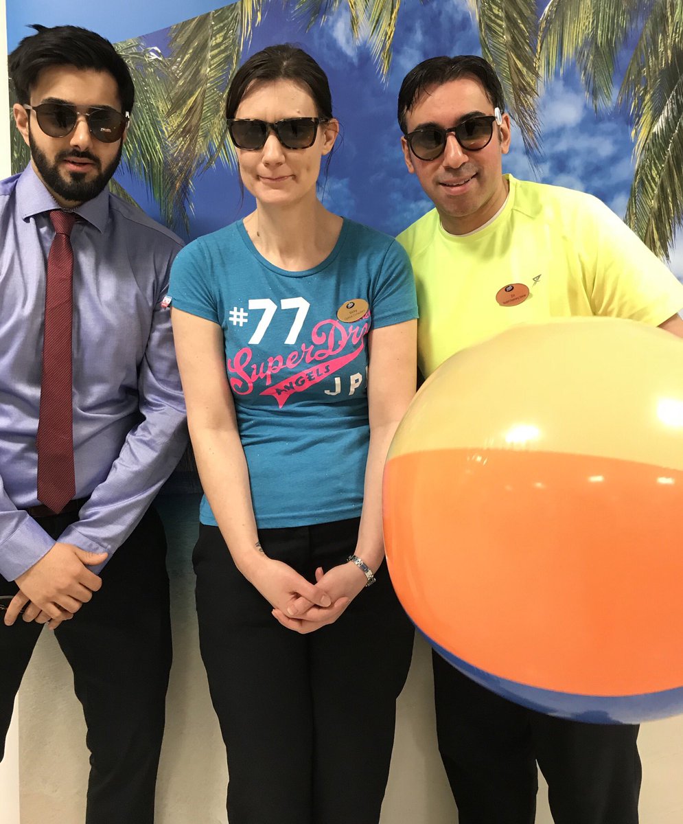 sallyanntincan's tweet image. New sunglasses range at #Bootsopticians #trinityleeds #GUCCI #prada #ninewest