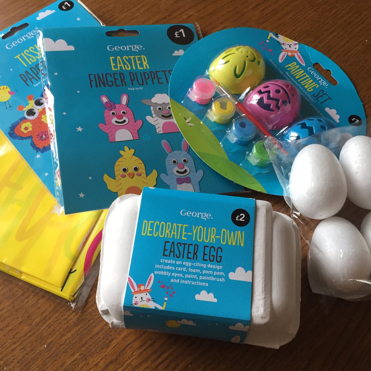 bakedairyfree's tweet photo. You know you're an allergy parent when... your little one asks if polystyrene eggs are safe 😔😂. #freefromeaster #easter https://t.co/EE3hP2K7G0