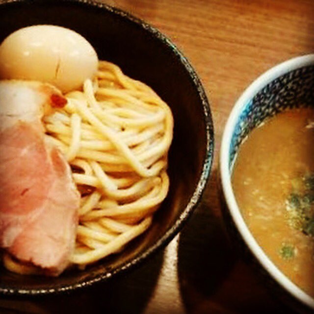 煮干しつけ麺 宮元
極濃煮干しつけ麺

#煮干しつけ麺宮元 #蒲田 #つけ麺 #煮干し #蒲田グルメ #人気店 #行列グルメ #行列のできる店 #相互フォロー #相互支援