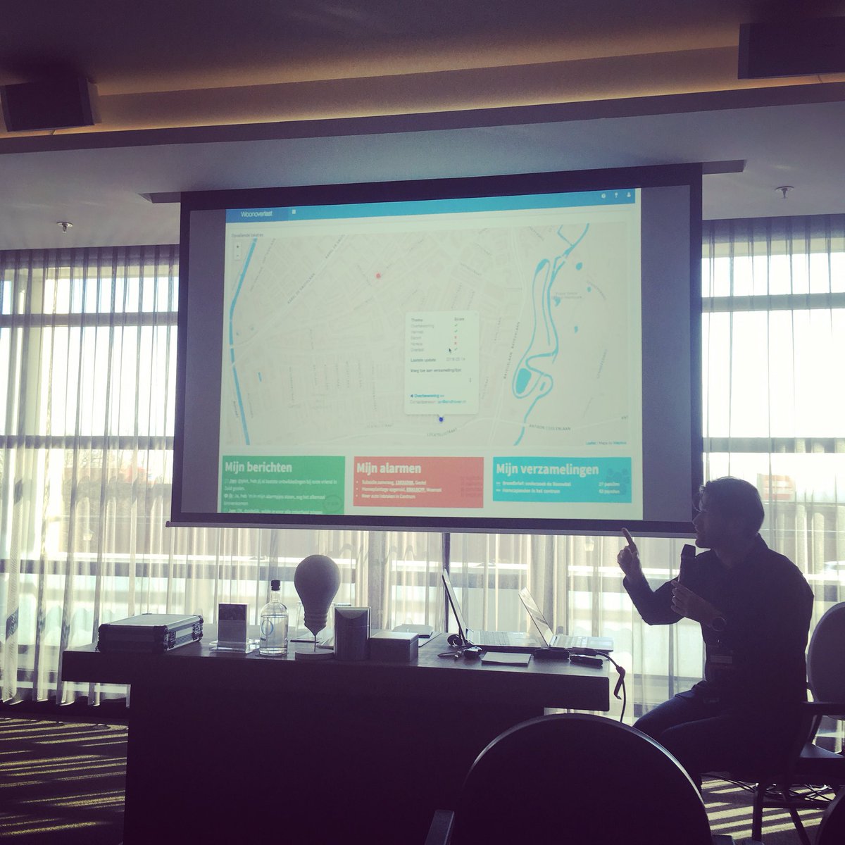 ShintoLabs's tweet image. Our @jsouer demonstrates the prototype we built with @gem_Eindhoven on safety &amp;amp; liveability. #beyonddataevent #beyonddata
