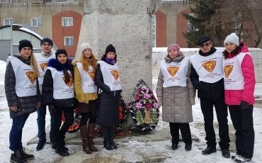 nikitushkinav's tweet photo. В Златоусте провели митинг памяти жертв расстрела 1903 года - https://t.co/aewN1Drv75 https://t.co/CG8db6mBFZ