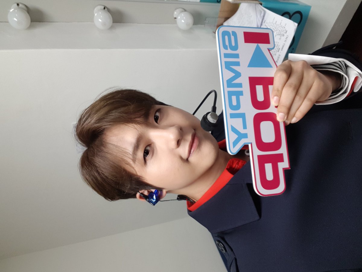 SIMPLY K-POP tweet media