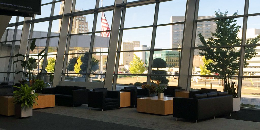 MSDeptofITS's tweet photo. Going to Mississippi IT Symposium? Learn more! https://t.co/HoHBD80Rnr #MSSYM via @Bizzabo https://t.co/toiyS8PeW6