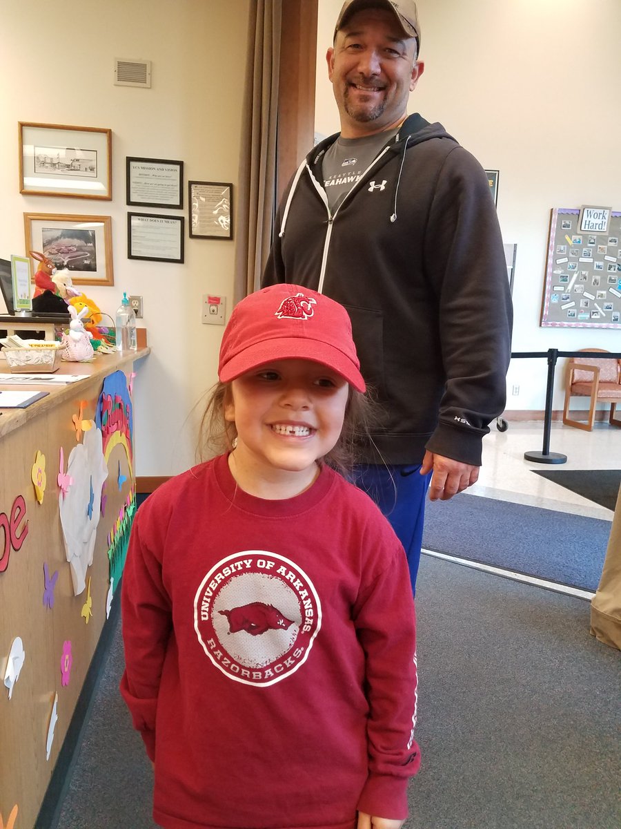 PrairiePanthers's tweet photo. This girl knows that after high school comes college! https://t.co/YEDM6OBgI8
