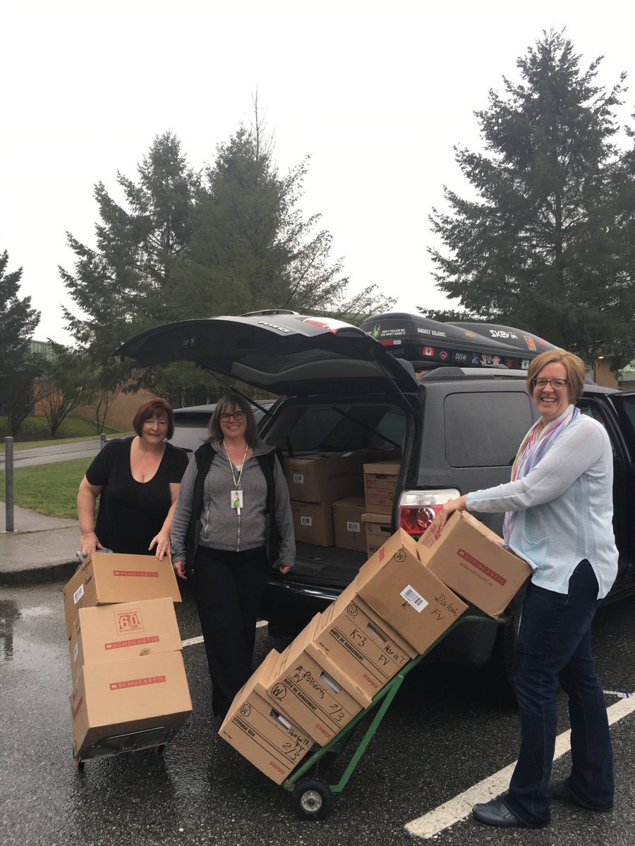 Dgravesyvr's tweet photo. #sd42learns District Literacy Team delivering 10000 books to schools for our Recreational Reading Inquiry! SD42 students and staff are fortunate to have this Fab Team! https://t.co/mAdBEC7Ugp